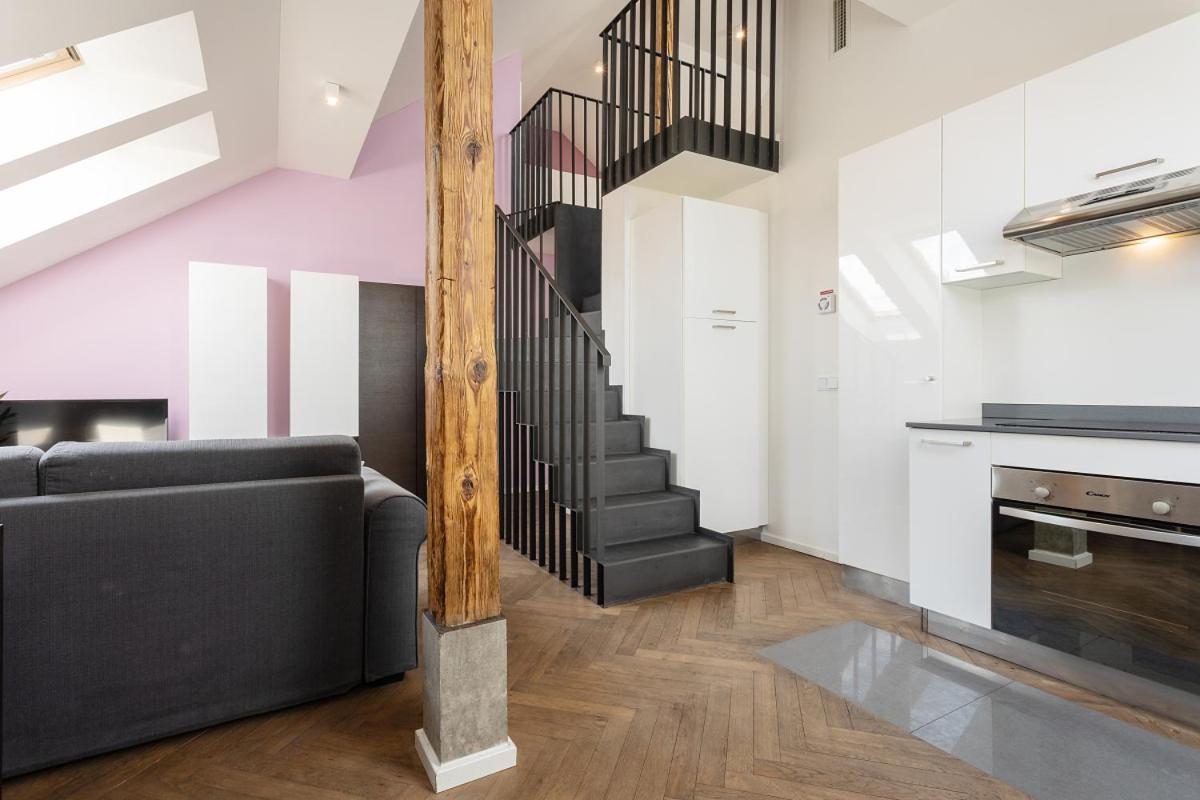 Modern Apartments Close To River Praga Exterior foto
