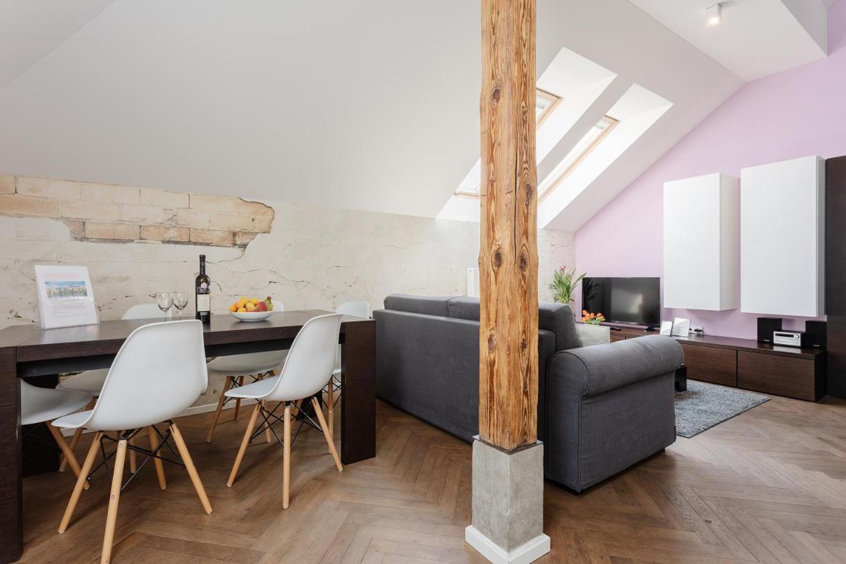 Modern Apartments Close To River Praga Exterior foto