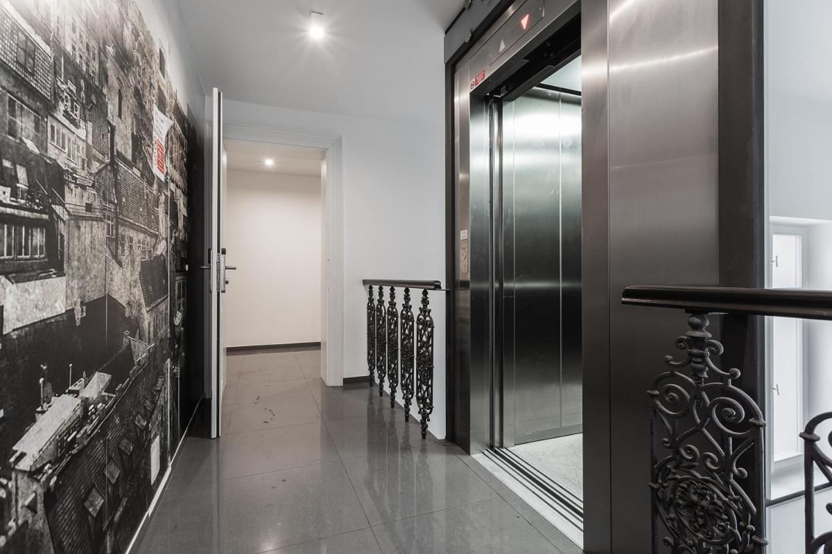 Modern Apartments Close To River Praga Exterior foto