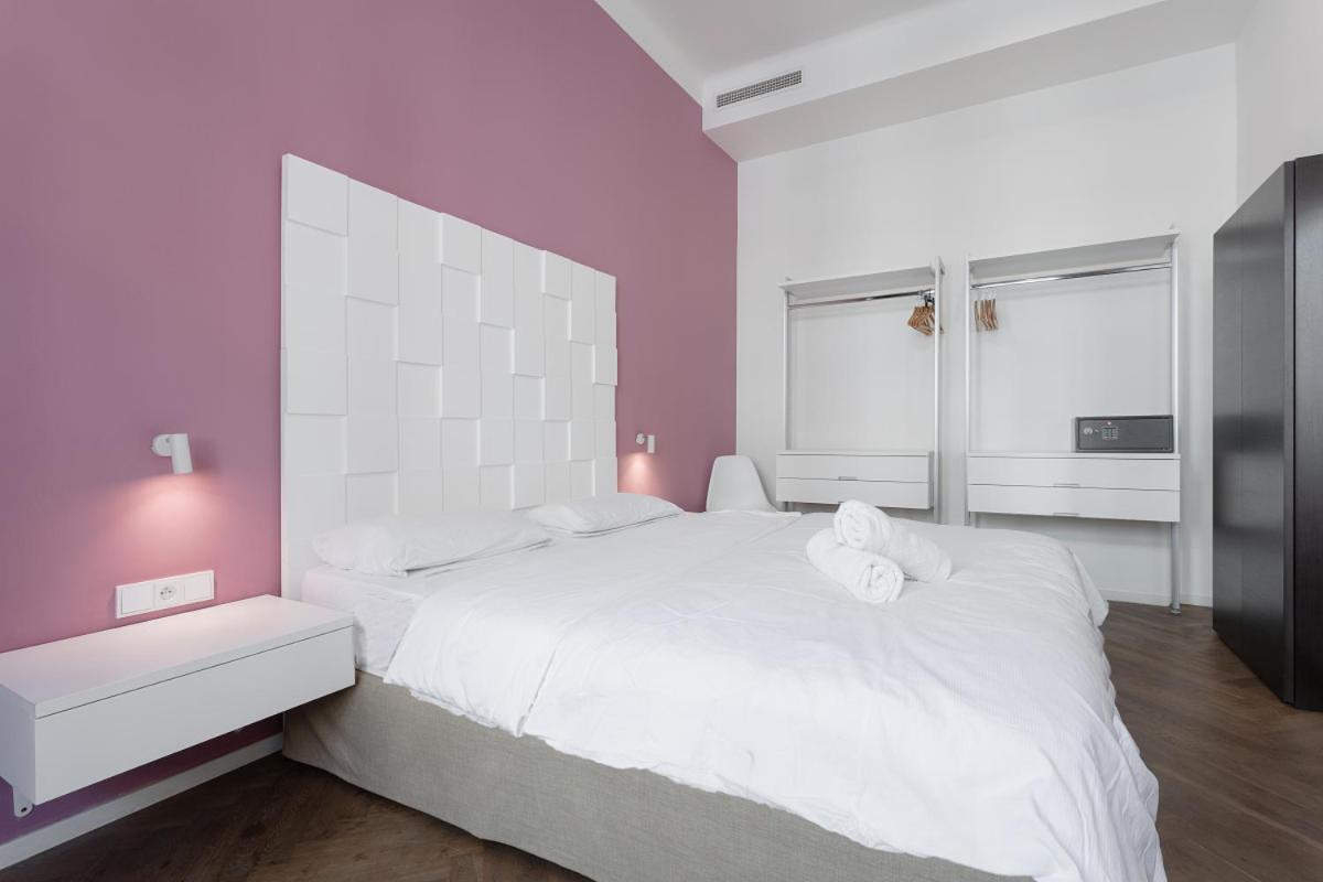 Modern Apartments Close To River Praga Exterior foto