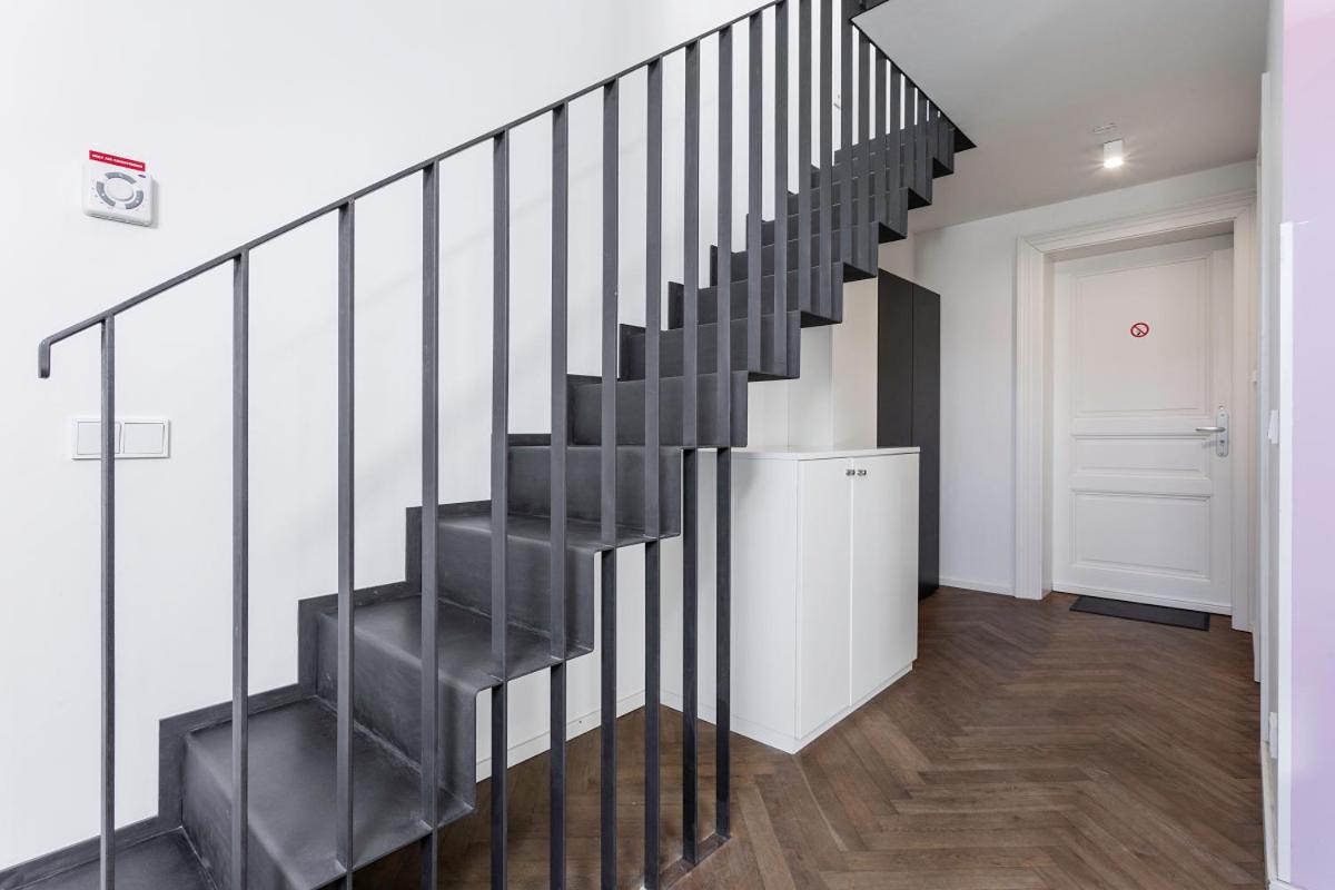 Modern Apartments Close To River Praga Exterior foto