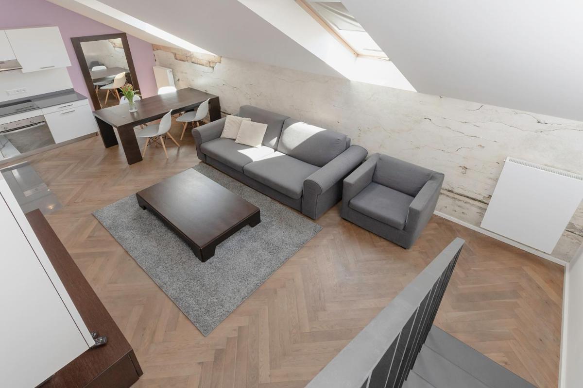 Modern Apartments Close To River Praga Exterior foto