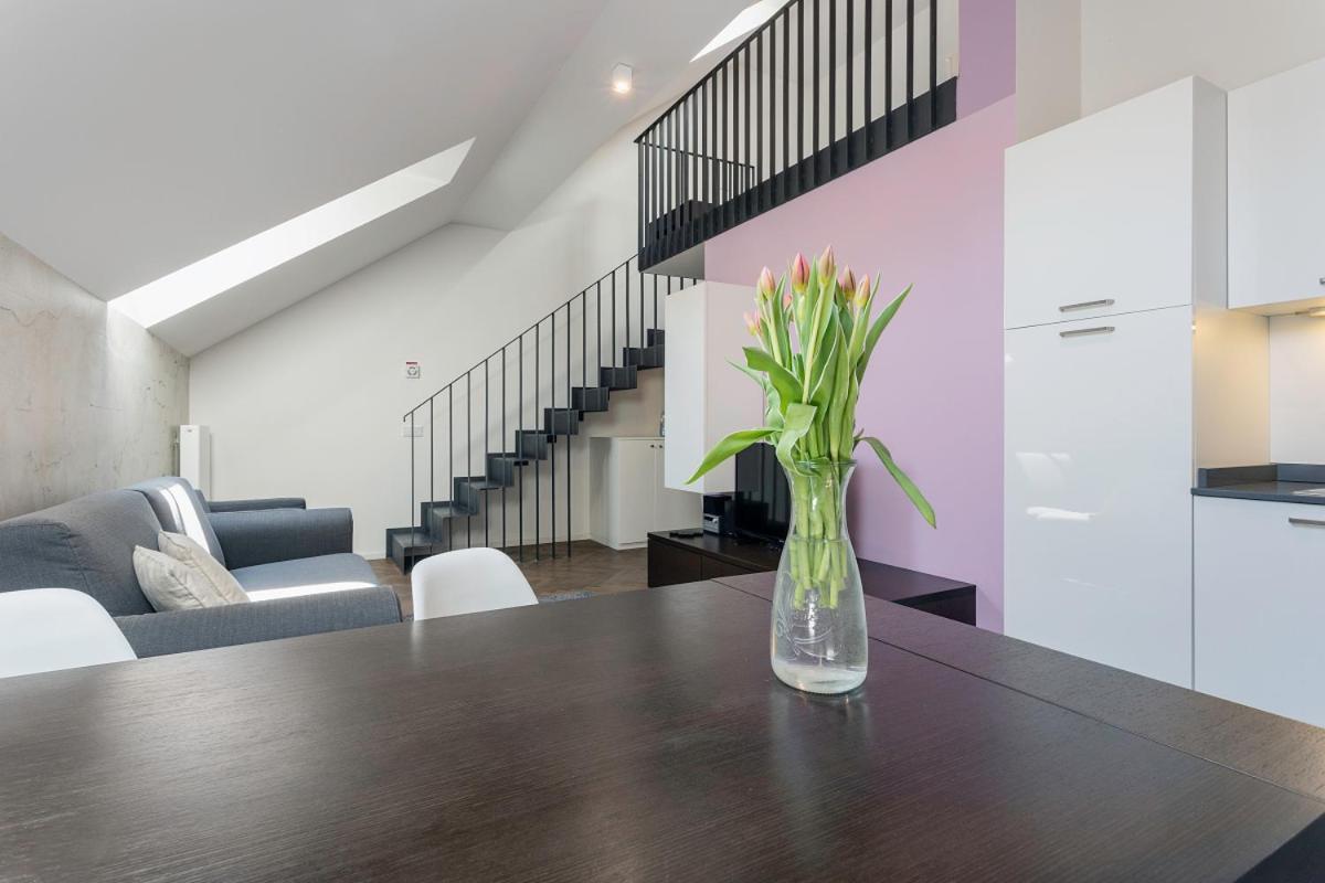 Modern Apartments Close To River Praga Exterior foto